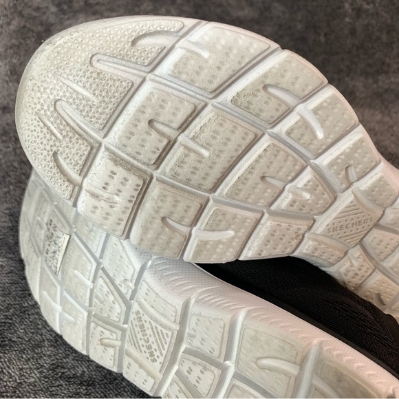 Skechers Sneaker Women’s Sz 7 Summits Black White Slip on - Picture 8 of 9